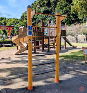 石橋記念公園のウォールラダー - 中村製作所 (写真は問い合わせフォームでいただいたもの。2026.10.18)